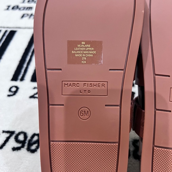 Marc Fisher Verity Fisherman Flat Leather Footbed Strappy Design Sandal - Picture 9 of 10